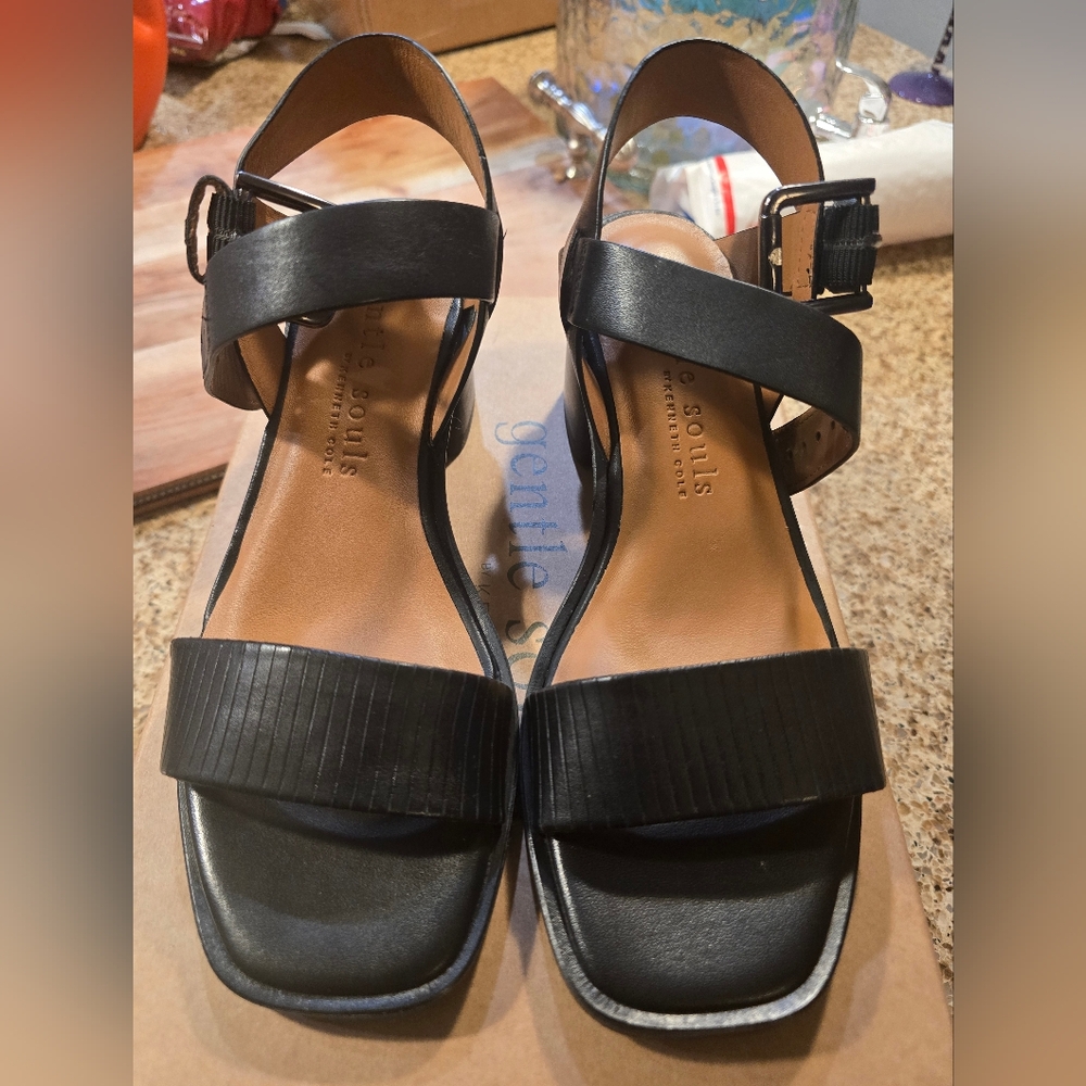 Gentle Souls Black Women's Sandals Maddy Size 6.5 New In Box